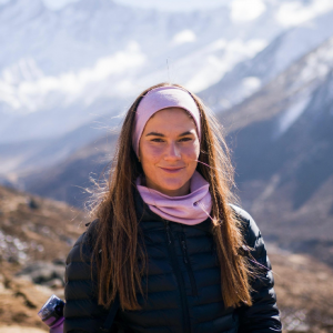 Xerrada: Cèlia Espanya: d’editora a presentadora, del territori al món